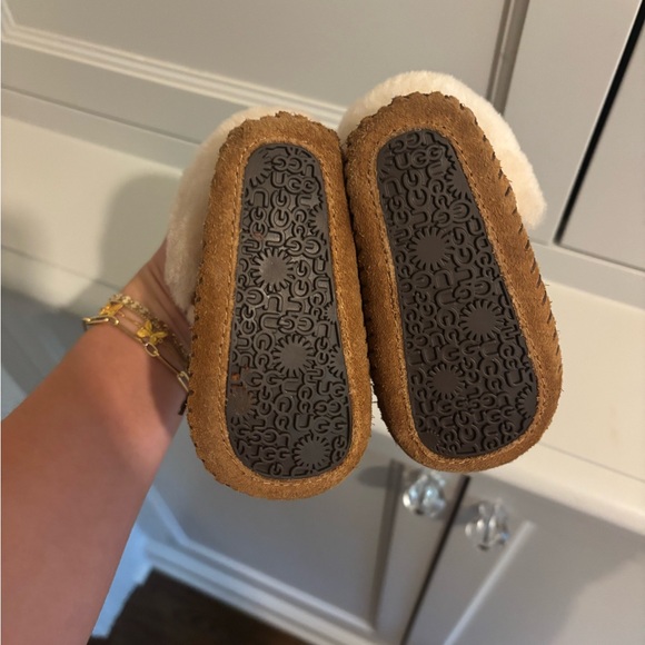 UGG Baby Boots - Picture 4 of 5